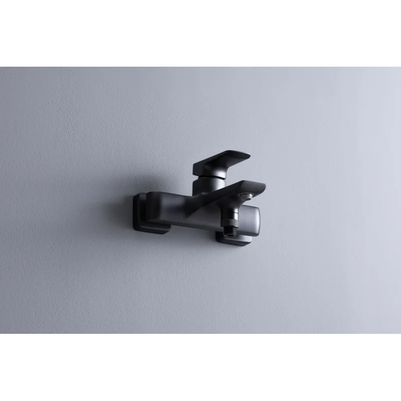 Смеситель для ванны с душем Allen Brau Infinity 5.21006-31 черный матовый