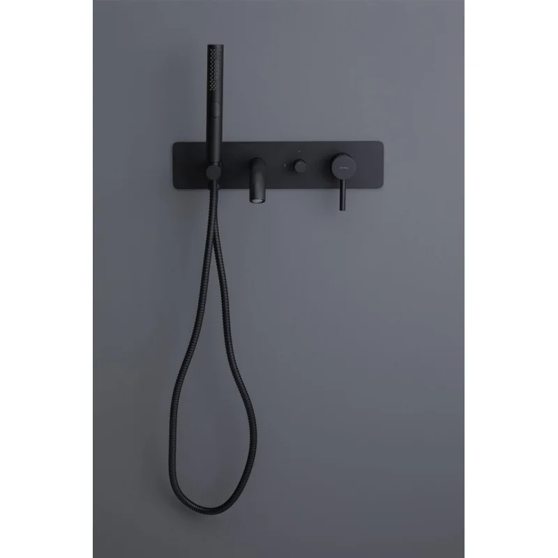 Смеситель для ванны с душем Allen Brau Priority 5.31006-31 (с внутренней частью) черный матовый