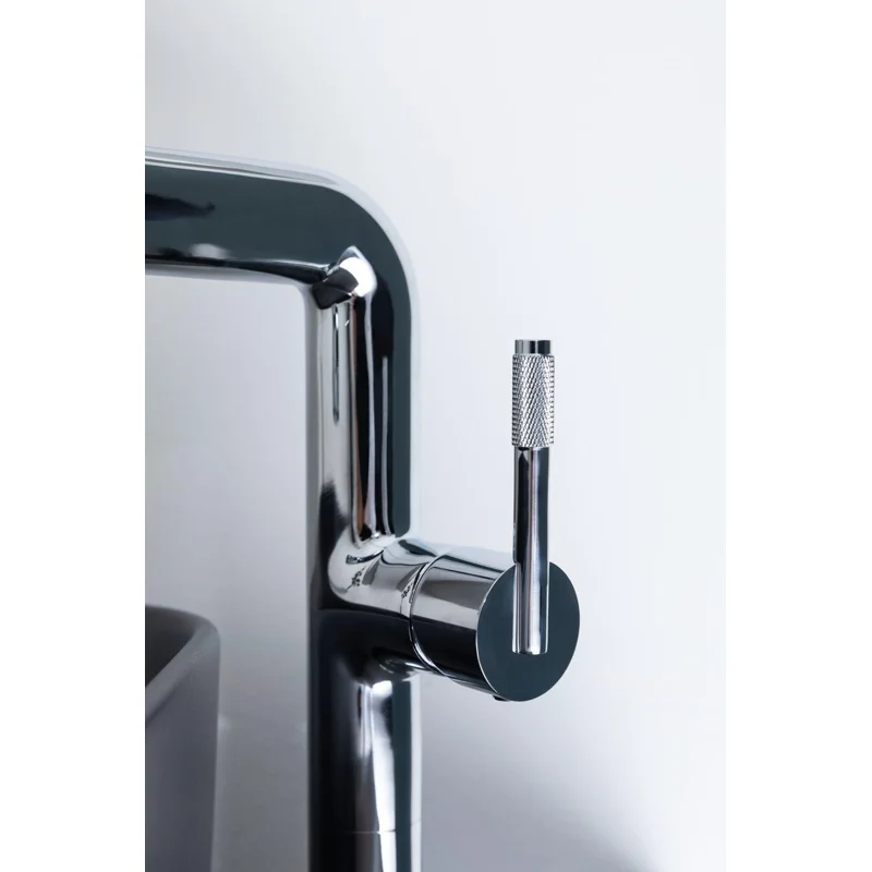 Смеситель для раковины Allen Brau Reality 5.32002-00 хром