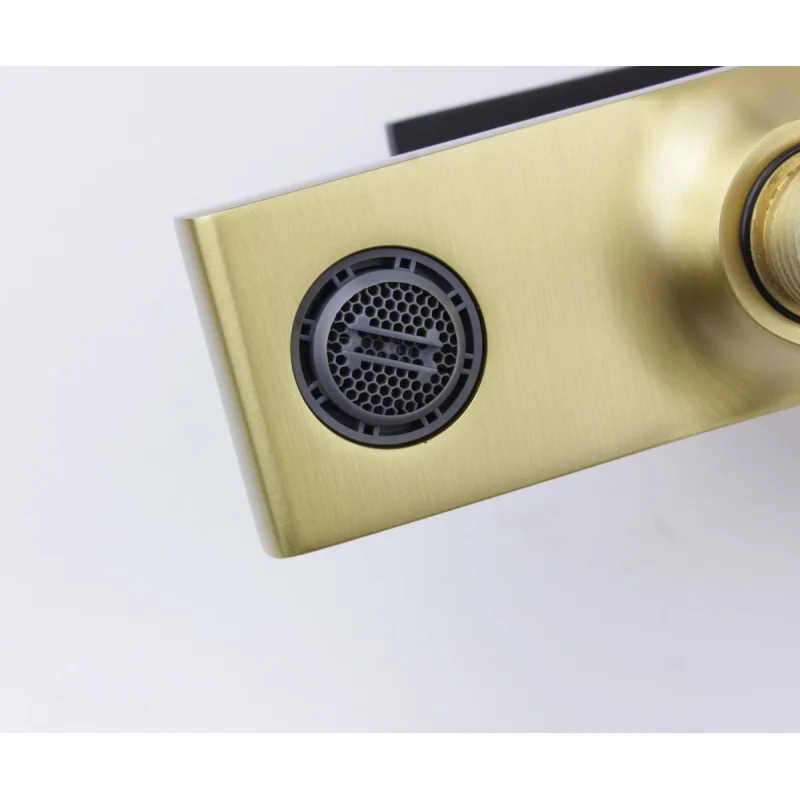 Смеситель для ванны и душа Bronze de Luxe Element EL03GB, с душевым гарнитуром, матовое золото/черный матовый