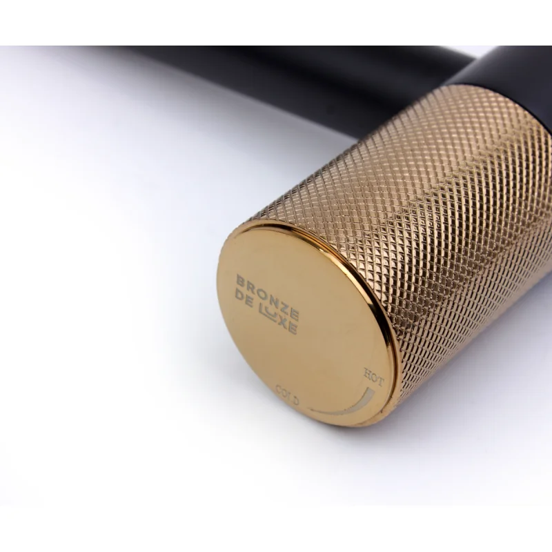 Смеситель для раковины Bronze de Luxe Avangarde 2030MH, черный матовый/розовое золото