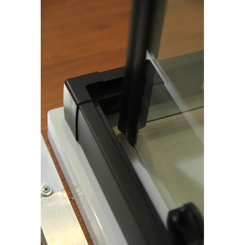 Душевой уголок Cezares ECO-O-A-2-100-C-NERO