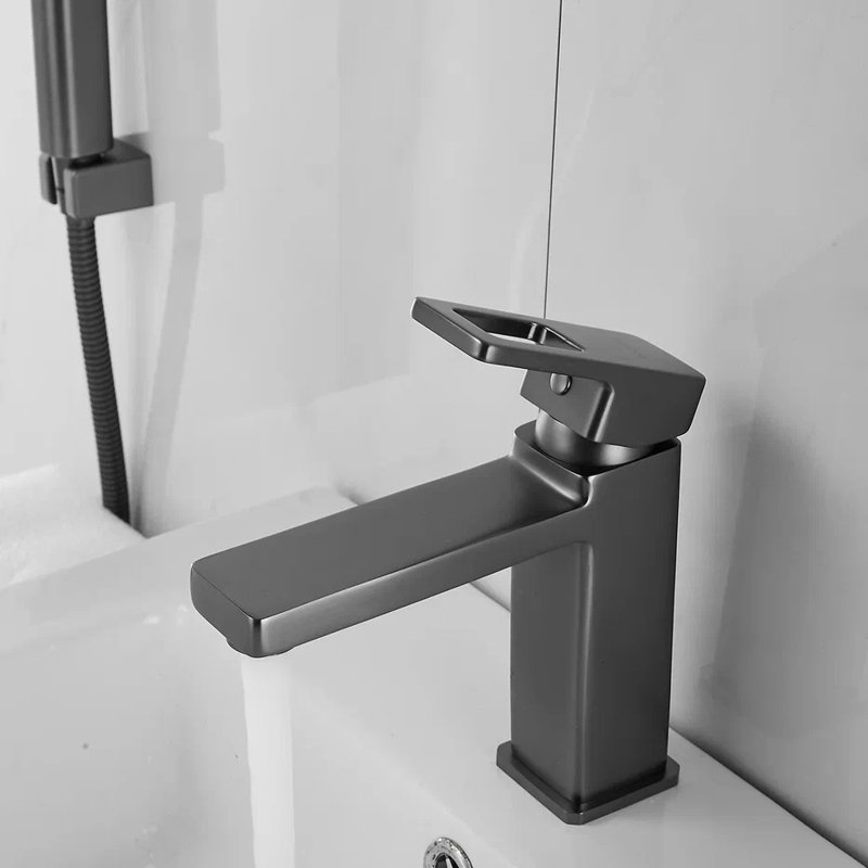 Смеситель для раковины с гигиеническим душем Shevanik S8271T, оружейная сталь