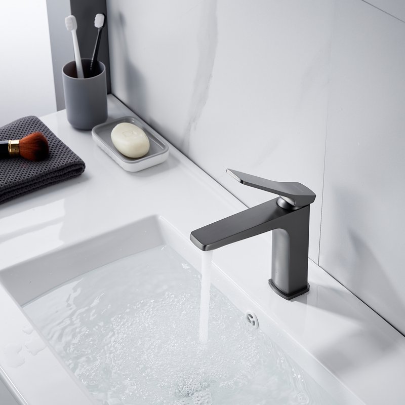 Смеситель для раковины Shevanik S4601T, оружейная сталь