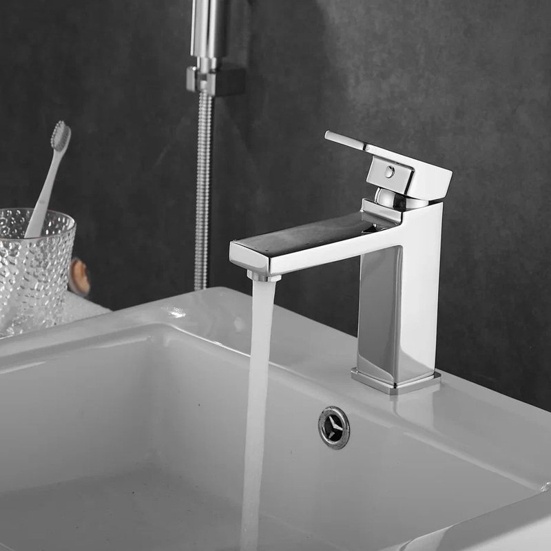 Смеситель для раковины с гигиеническим душем Shevanik S8271, хром