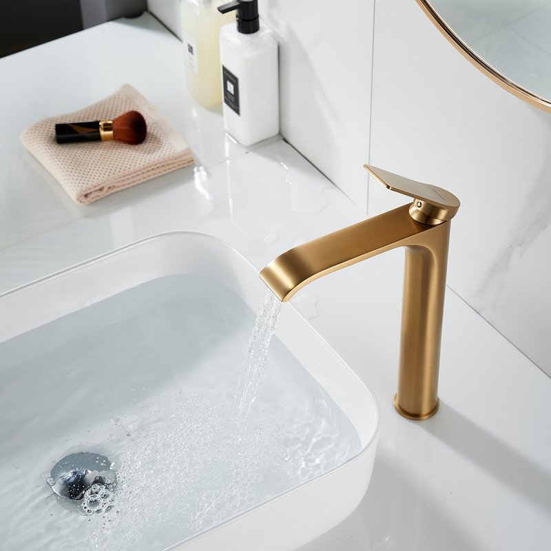 Смеситель для раковины высокий Shevanik S4111G, золотой сатин