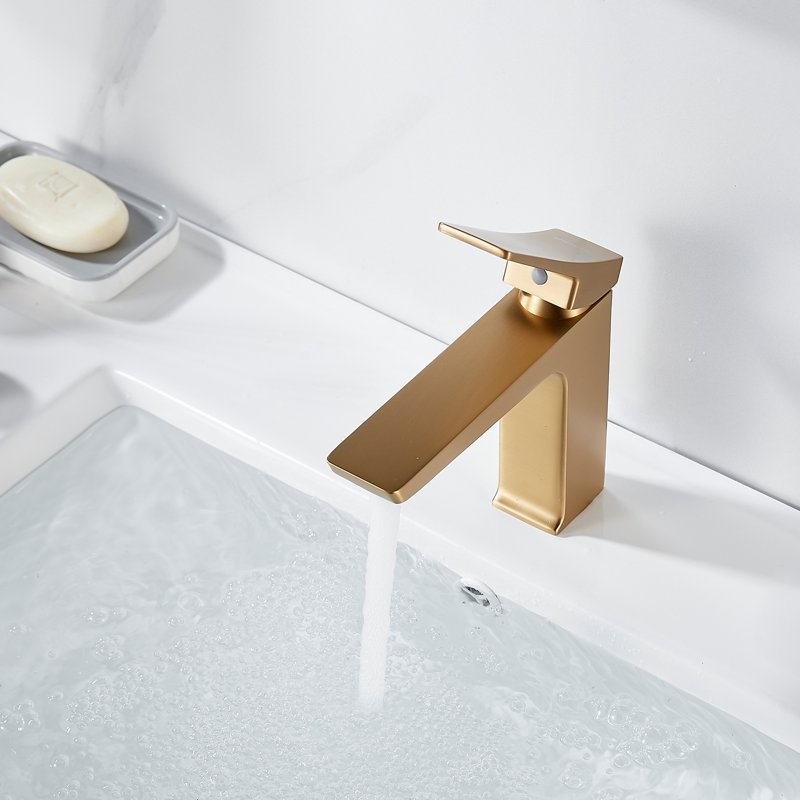 Смеситель для раковины Shevanik S4401G, золотой сатин