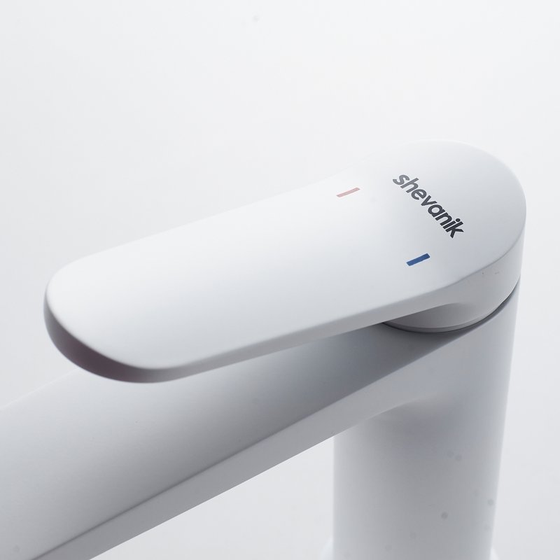 Смеситель для раковины Shevanik S4301C, белый