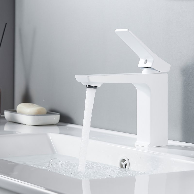 Смеситель для раковины Shevanik S4401C, белый