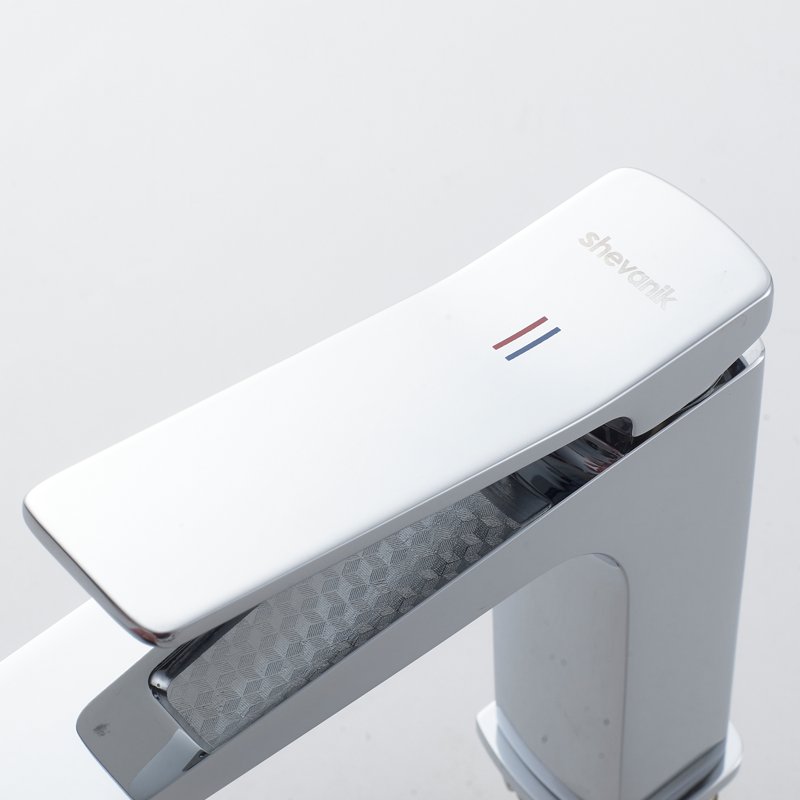 Смеситель для раковины Shevanik S4601, хром