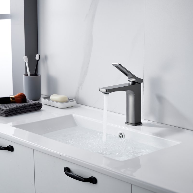 Смеситель для раковины Shevanik S4601T, оружейная сталь