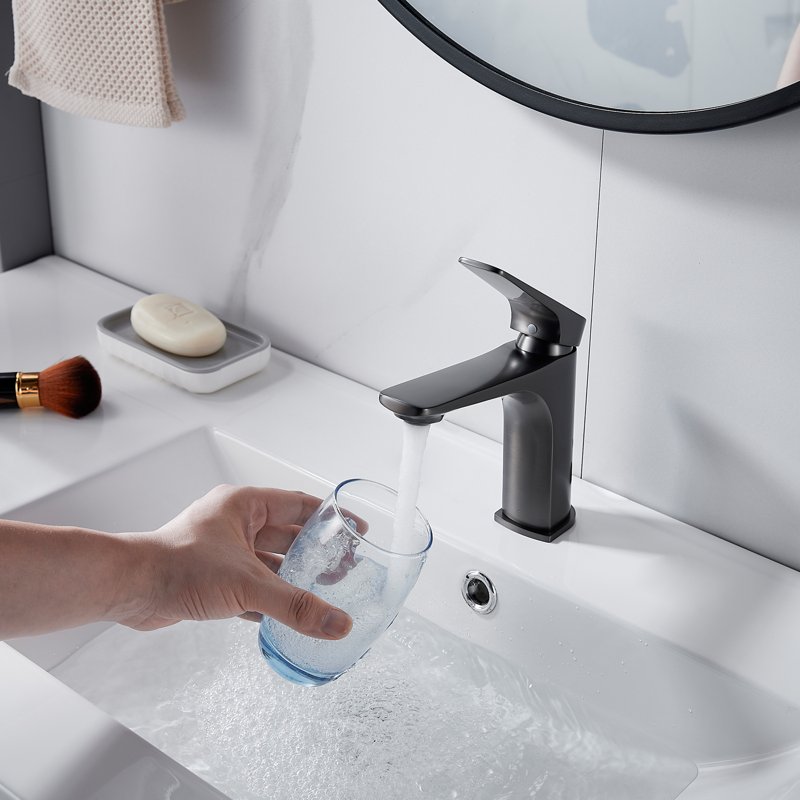 Смеситель для раковины Shevanik S4201T, оружейная сталь