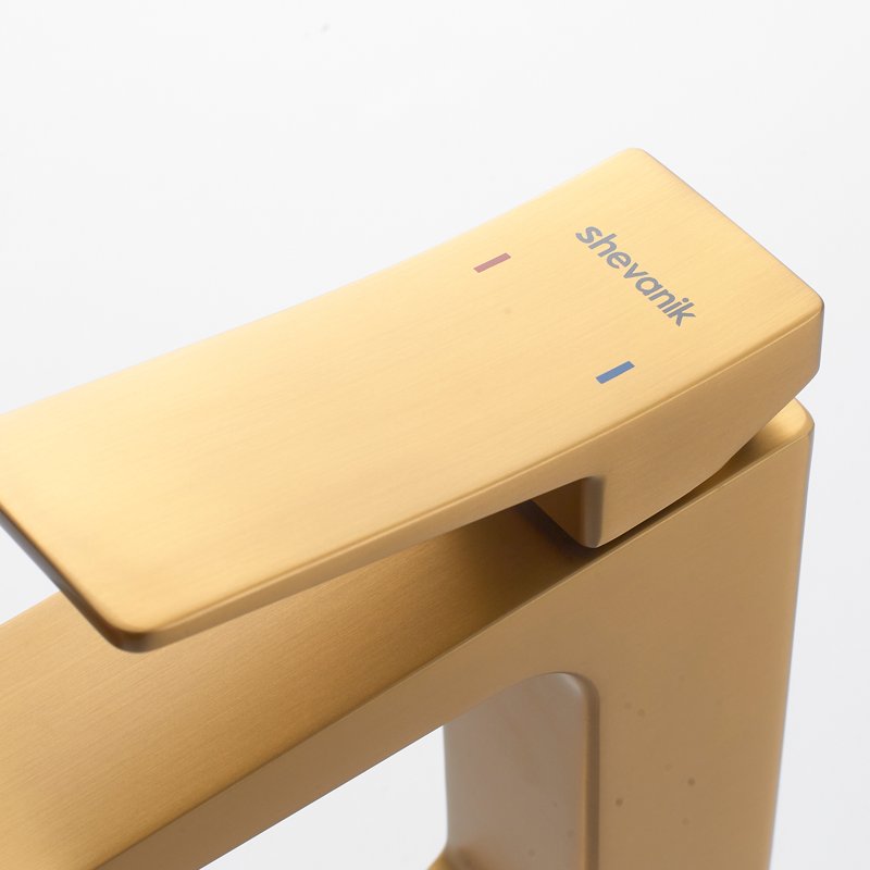 Смеситель для раковины Shevanik S4401G, золотой сатин