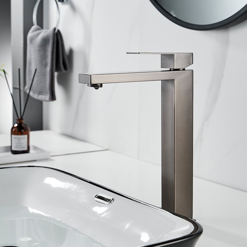 Смеситель для раковины Shevanik S7011T, оружейная сталь