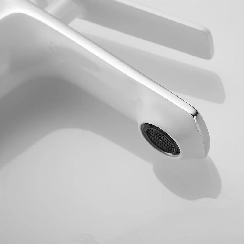 Смеситель для раковины Shevanik S8001F, белый/хром