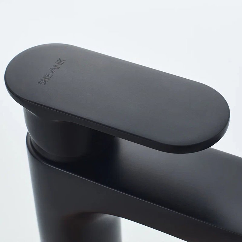 Смеситель для раковины Shevanik S8711H, черный