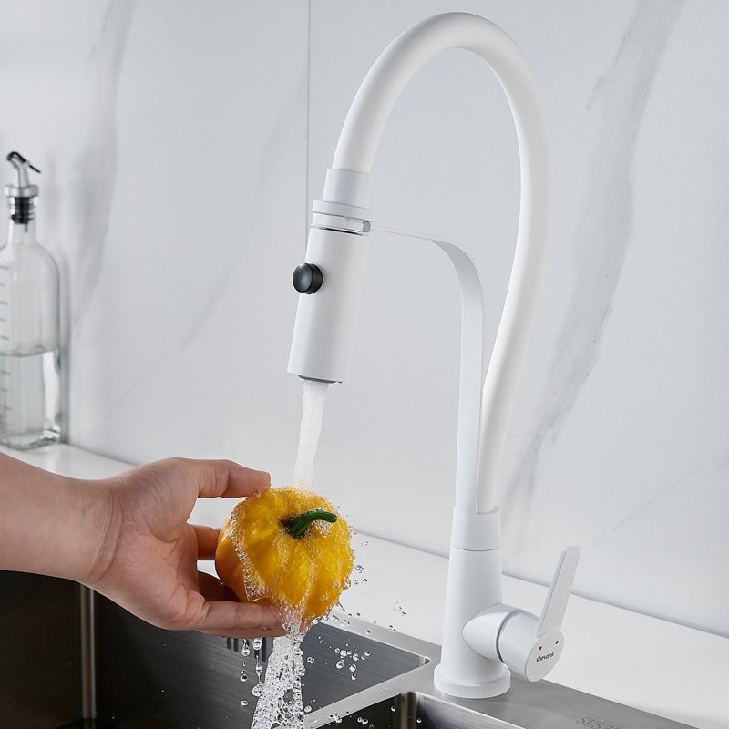 Смеситель для кухни с гибким изливом и режимом 