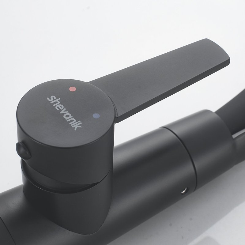 Смеситель для кухни с гибким изливом и режимом 