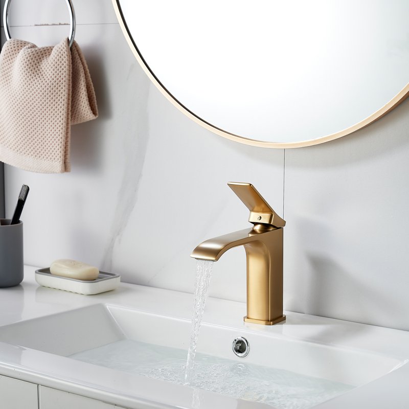 Смеситель для раковины Shevanik S4001G, золотой сатин