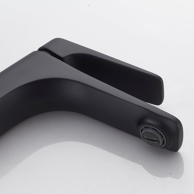 Смеситель для раковины Shevanik S4201H, черный