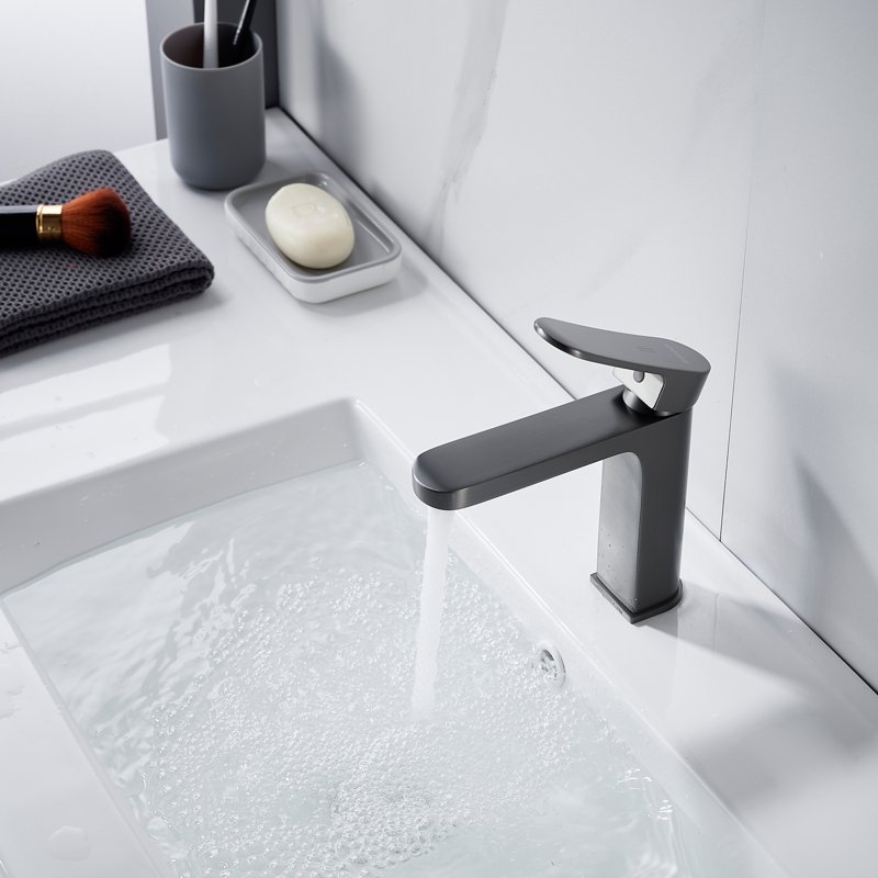 Смеситель для раковины Shevanik S4501T, оружейная сталь