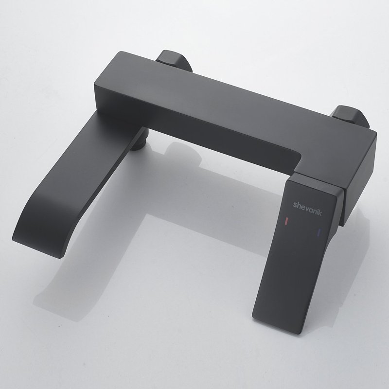 Смеситель для ванны Shevanik S4002H, черный