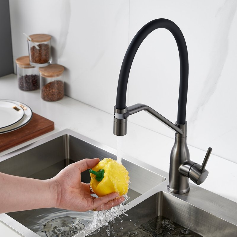 Смеситель для кухни с гибким изливом Shevanik S343T-3, оружейная сталь