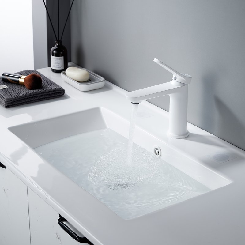 Смеситель для раковины Shevanik S4301C, белый