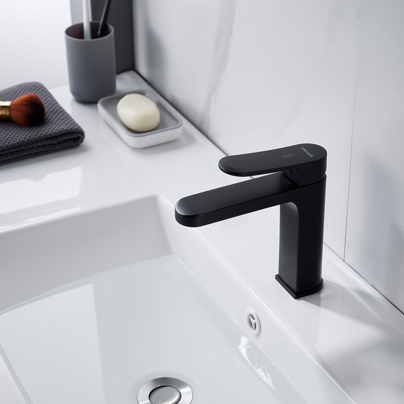 Смеситель для раковины Shevanik S4501H, черный