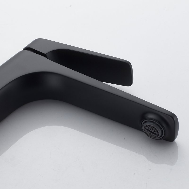 Смеситель для раковины высокий Shevanik S4211H, черный