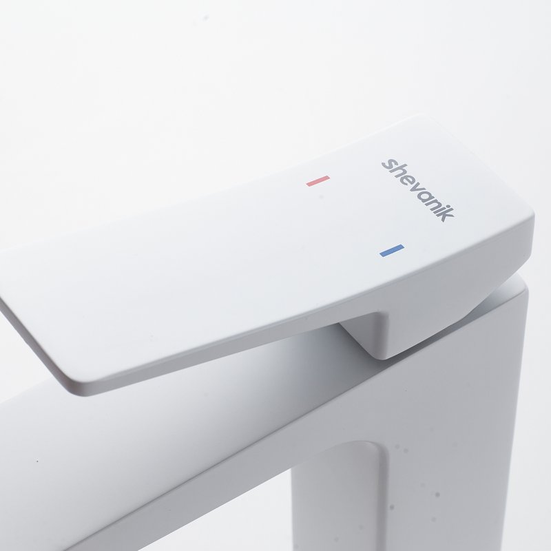 Смеситель для раковины Shevanik S4401C, белый