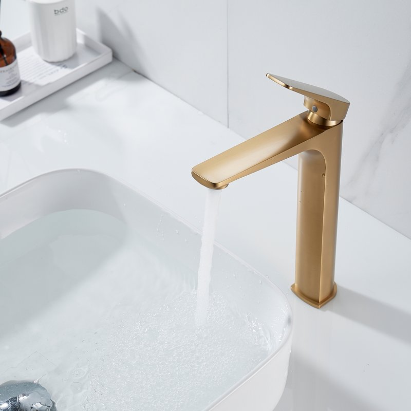 Смеситель для раковины высокий Shevanik S4211G, золотой сатин