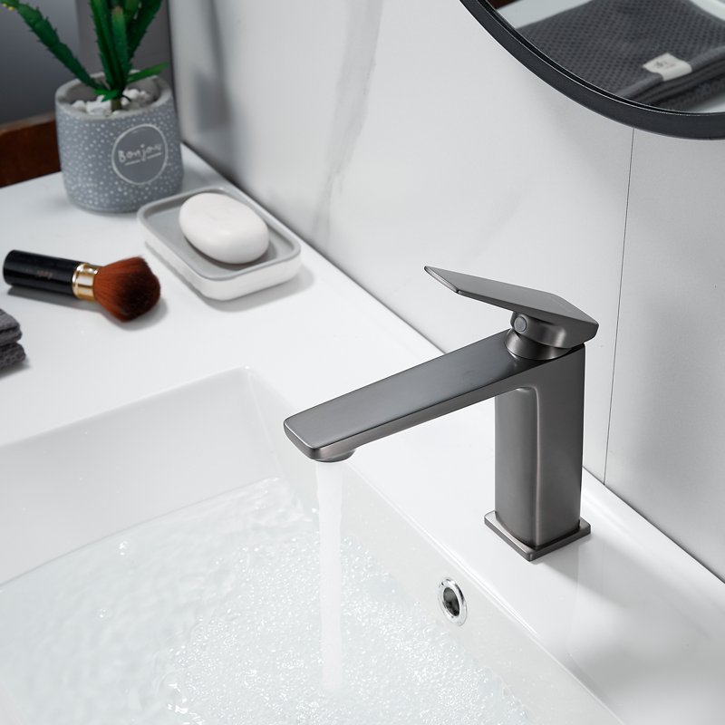 Смеситель для раковины Shevanik S8901T-1, оружейная сталь