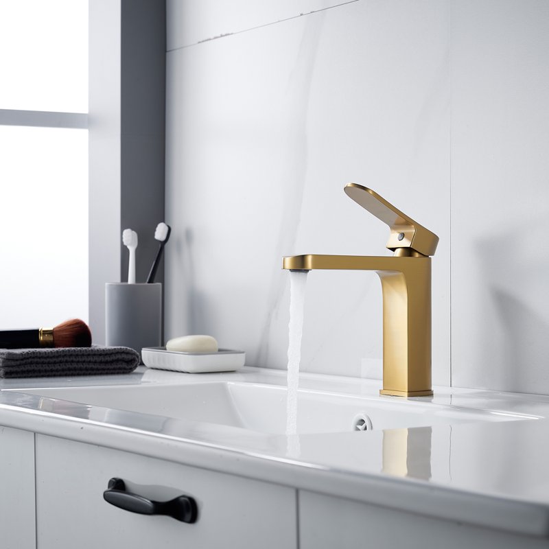 Смеситель для раковины Shevanik S4501G, золотой сатин