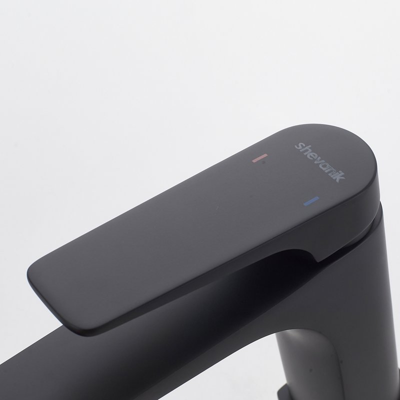 Смеситель для раковины Shevanik S4201H, черный