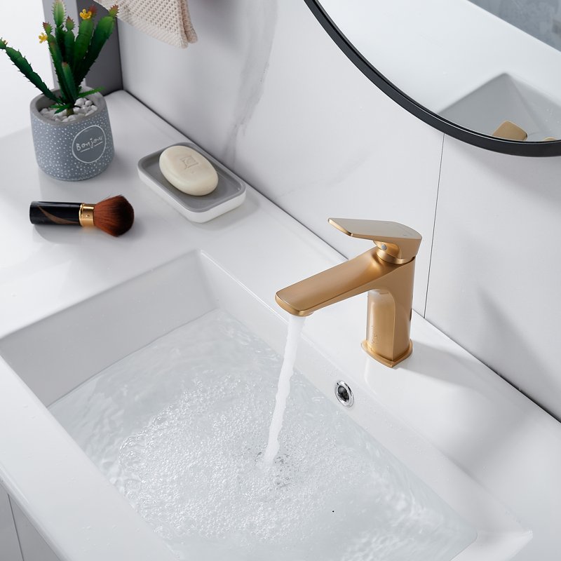 Смеситель для раковины Shevanik S4201G, золотой сатин