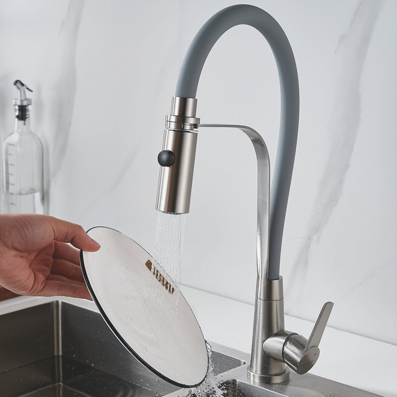 Смеситель для кухни с гибким изливом и режимом 