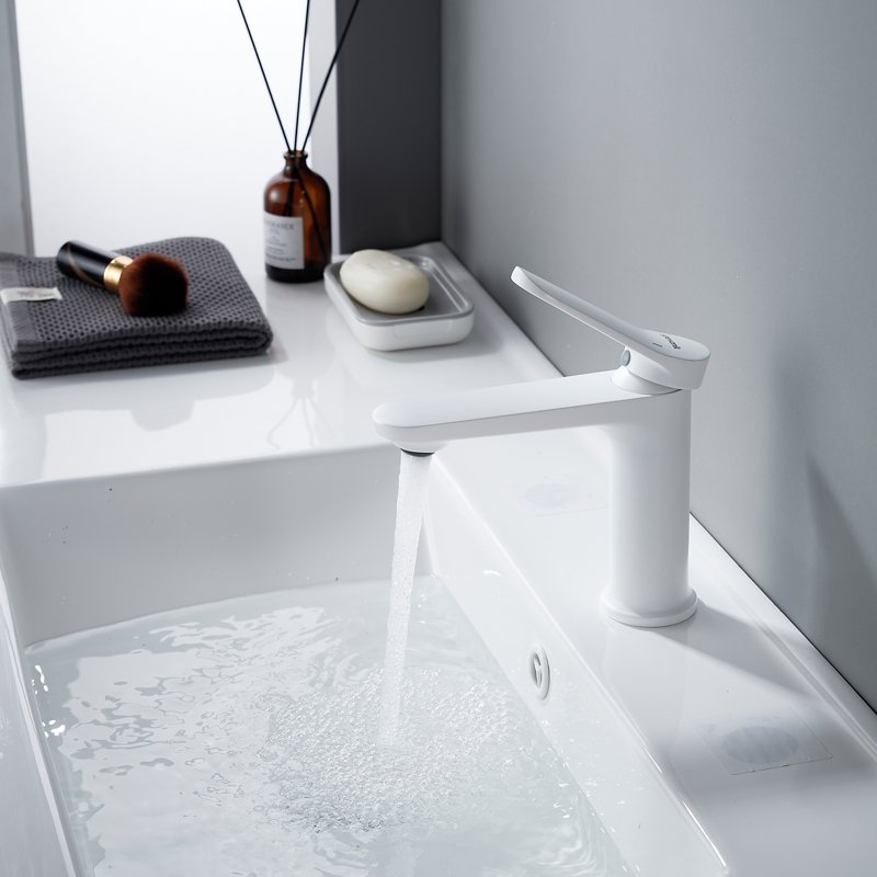 Смеситель для раковины Shevanik S4301C, белый