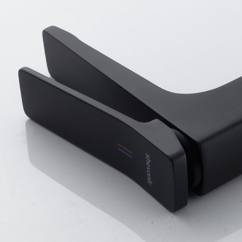 Смеситель для раковины Shevanik S4601H, черный