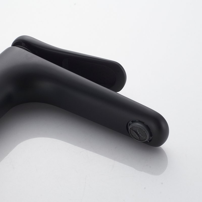 Смеситель для раковины Shevanik S4701H, черный