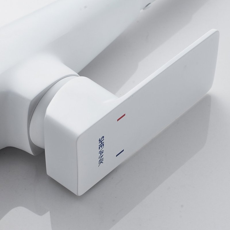 Смеситель для кухни с гибким изливом Shevanik S543C-1, белый