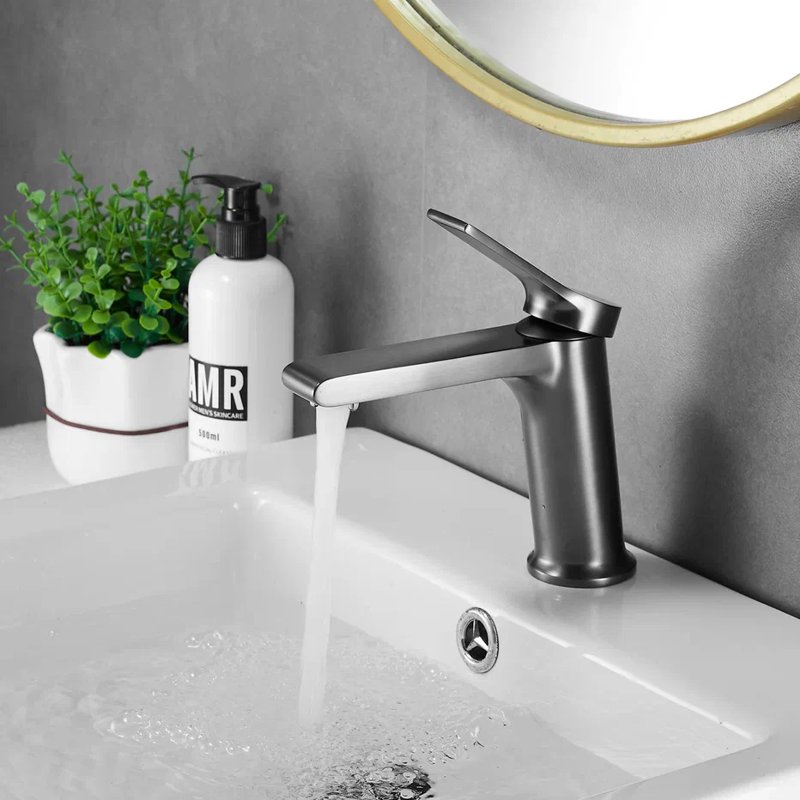 Смеситель для раковины Shevanik S8301T, оружейная сталь