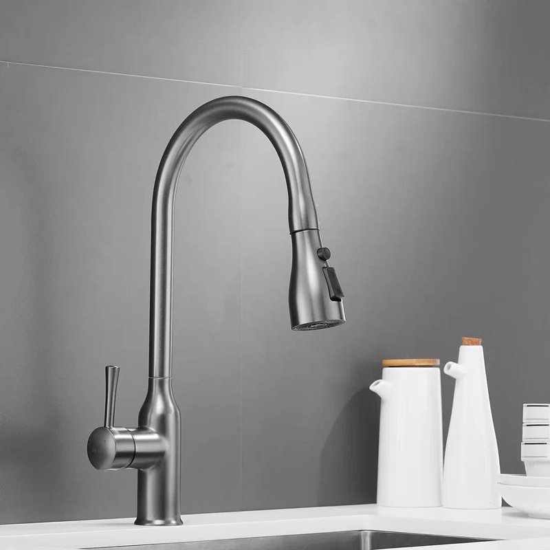 Смеситель для кухни с выдвижным изливом Shevanik S163T, оружейная сталь