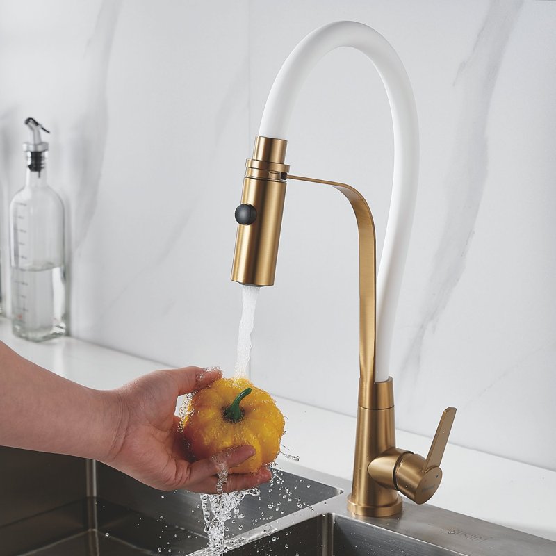 Смеситель для кухни с гибким изливом и режимом 