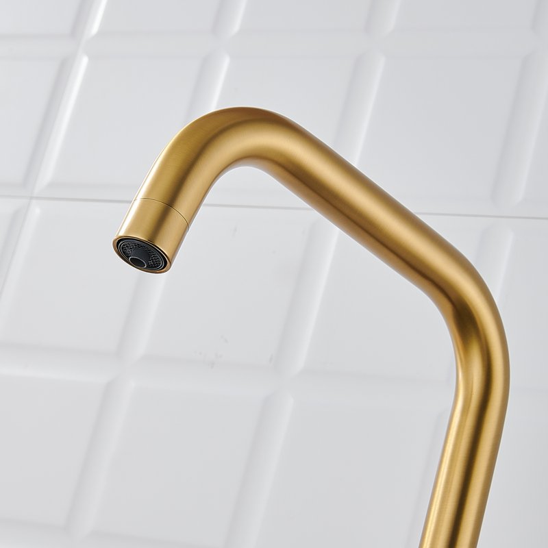 Смеситель для кухни с подключением фильтра Shevanik S528G, золотой сатин