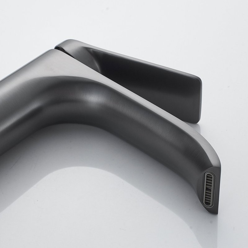 Смеситель для раковины Shevanik S4101T, оружейная сталь