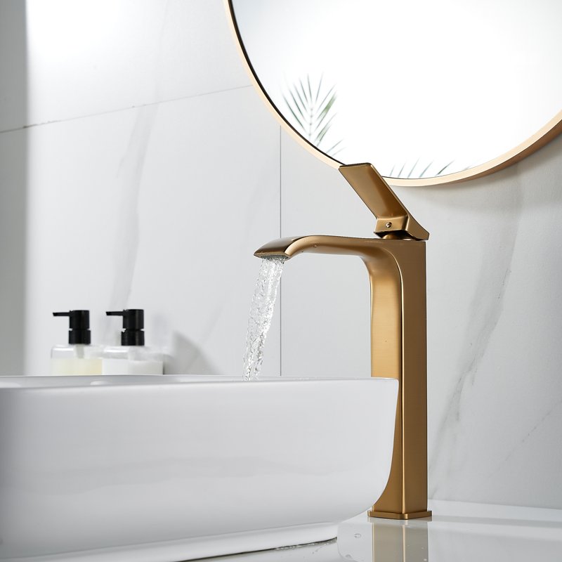 Смеситель для раковины высокий Shevanik S4011G, золотой сатин