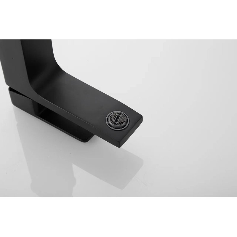 Смеситель для раковины Shevanik S9701H, черный