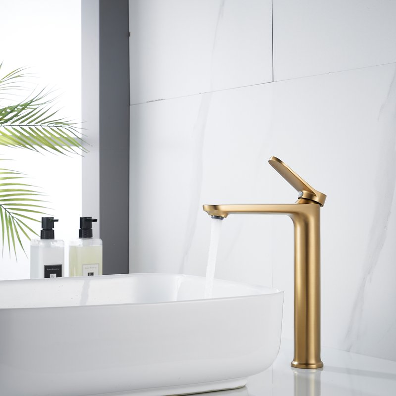 Смеситель для раковины высокий Shevanik S4311G, золотой сатин