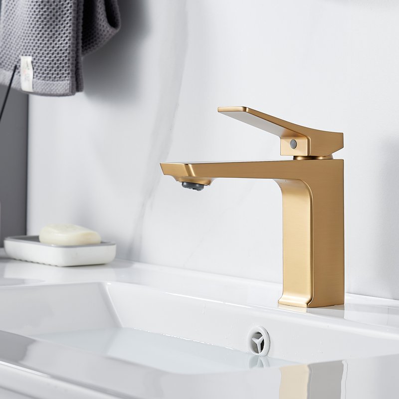 Смеситель для раковины Shevanik S4401G, золотой сатин